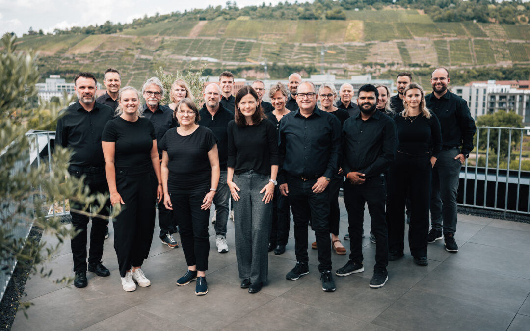 NEUES TEAMFOTO